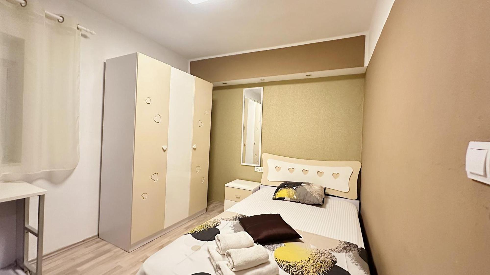 Apartments Matea Tisno Exterior foto
